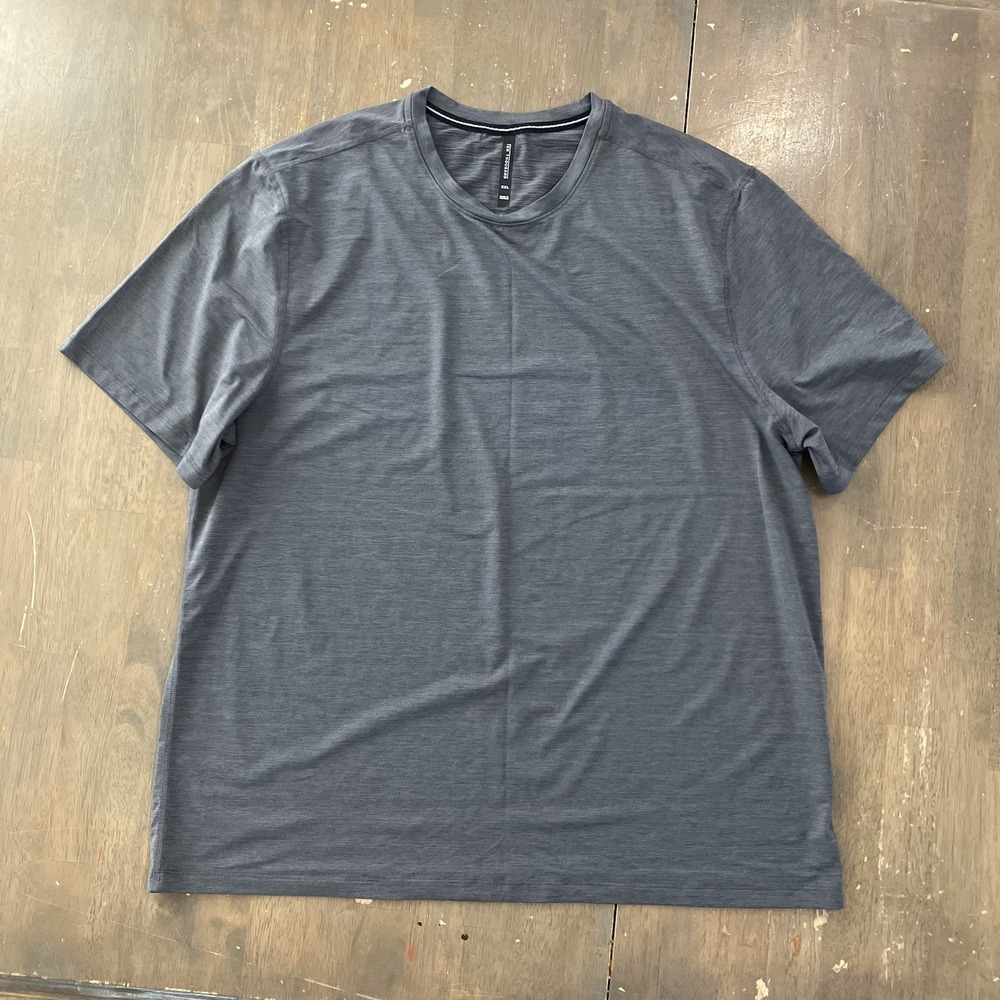 Ten Thousand Shirt‎ Mens Size XXL Gray Mesh  Short Sleeve Crewneck Performance